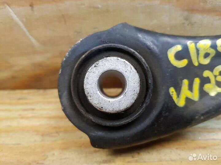 Рычаг подвески задний левый Mercedes-Benz C180