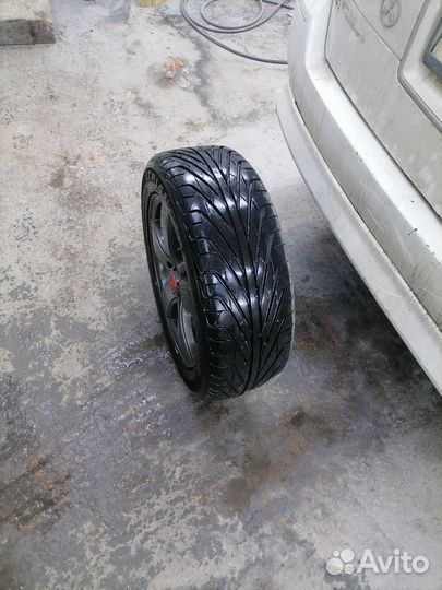 Toyo W8 255/55 R16 30R