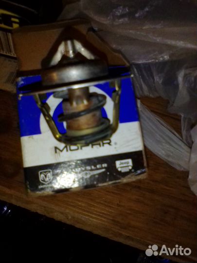 Термостат Mopar 1-53010552AA