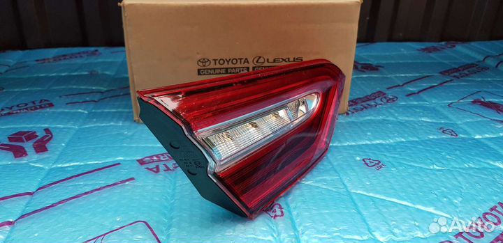 Фонарь Toyota Camry 70 2018-2023