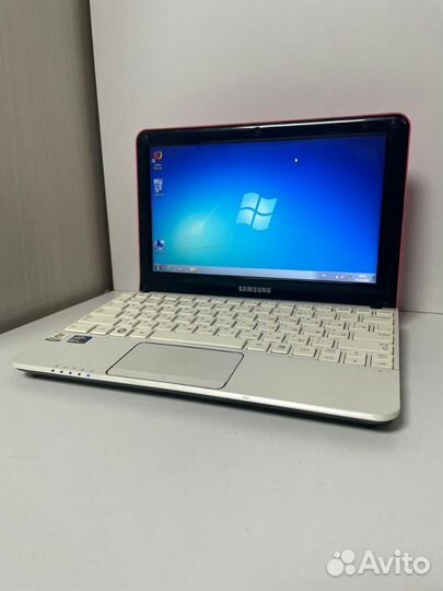 Нетбук Samsung NC110
