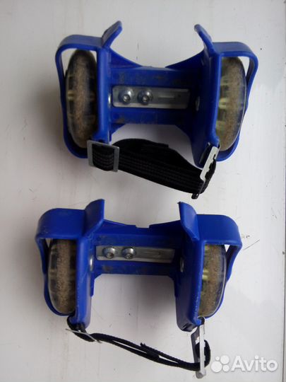 Роликовые колеса, надеваются на обувь