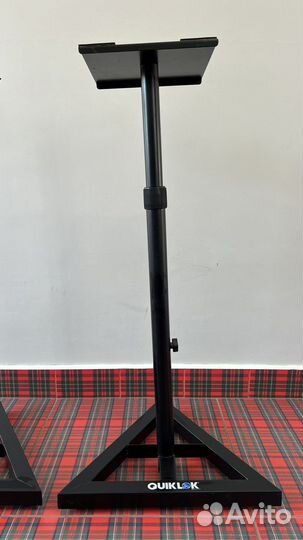 Стойки для студийный мониторов