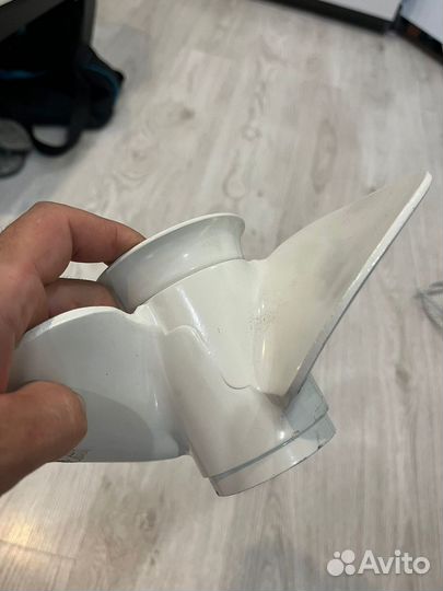 Гребной лодочный винт Ямаха 11 шаг 8 шлицев