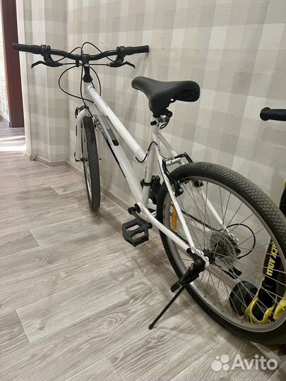 Ведосипед скоростной белый 24''