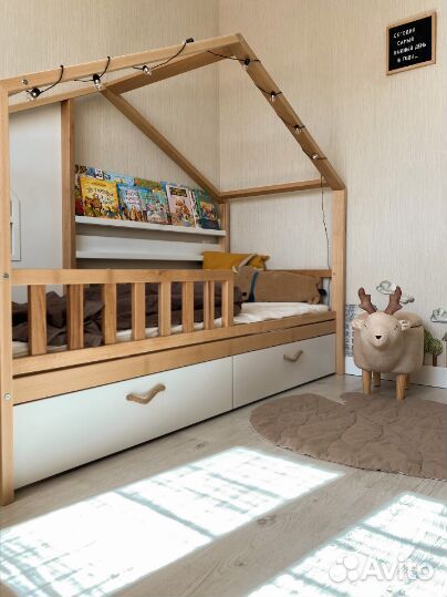 Детская кровать с ящиками