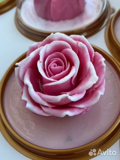 Мыльные розы пионы в куполе