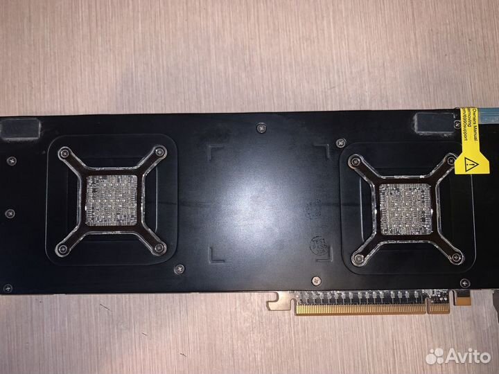 Видеокарта Gigabyte HD 6990 ddr5 4gb (самовывоз)