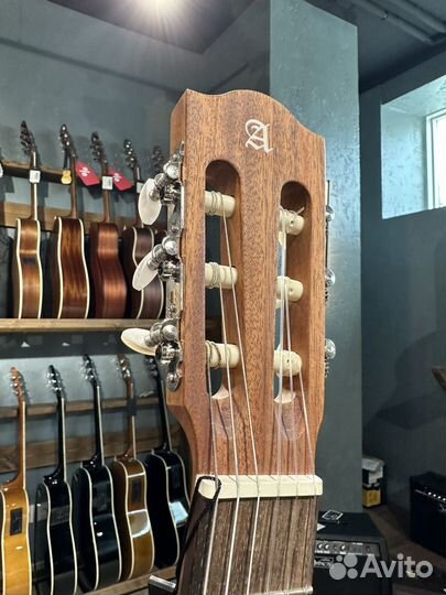 Alhambra Z-Nature Классическая гитара (Испания)