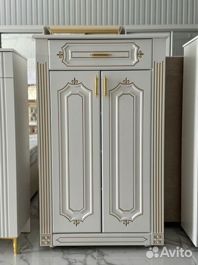 Обувница в наличии