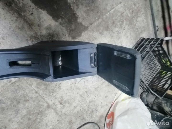 Подлокотник Haima 3