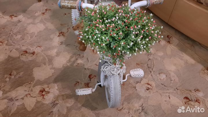 Детский трехколесный велосипед