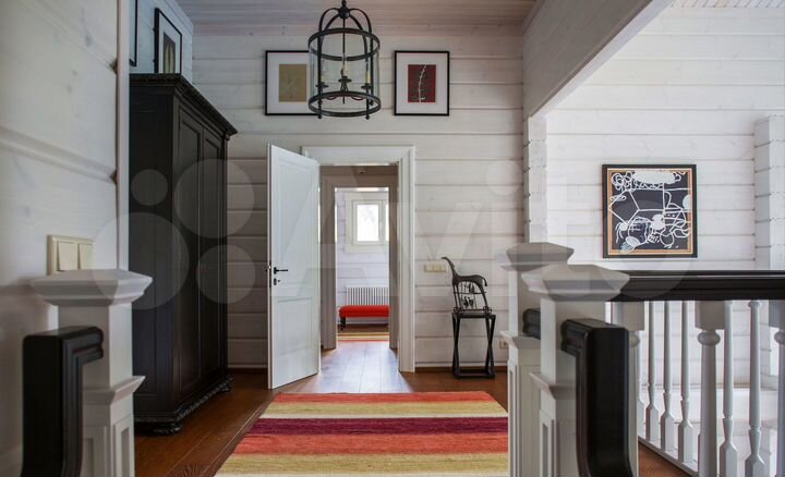 Дом 228 м² на участке 19 сот.