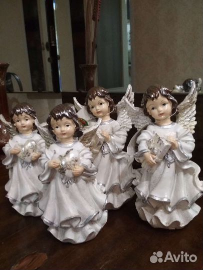 Статуэтка ангелочек