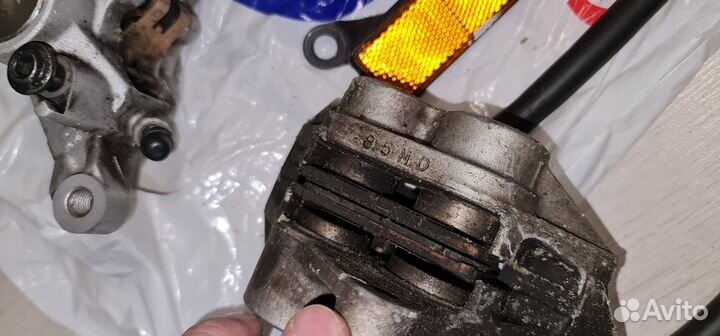 Суппорта передние XV1900 2009 с магистралями