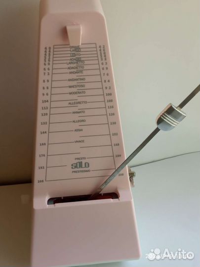 Метроном механический