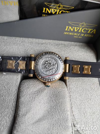 Яркие Женские Спортивные Часы Invicta Subaqua 38мм