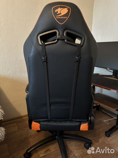 Компьютерное кресло cougar