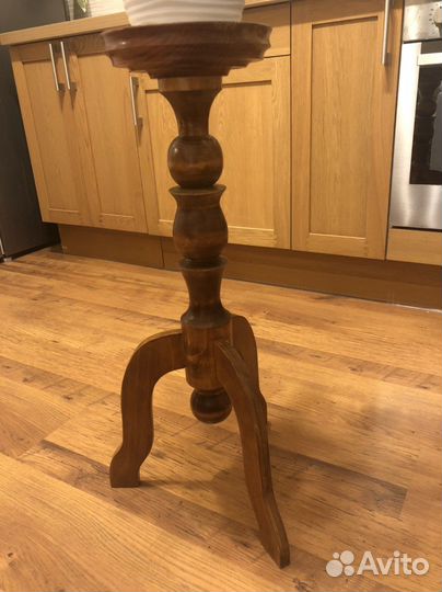 Напольные подставки под цветы