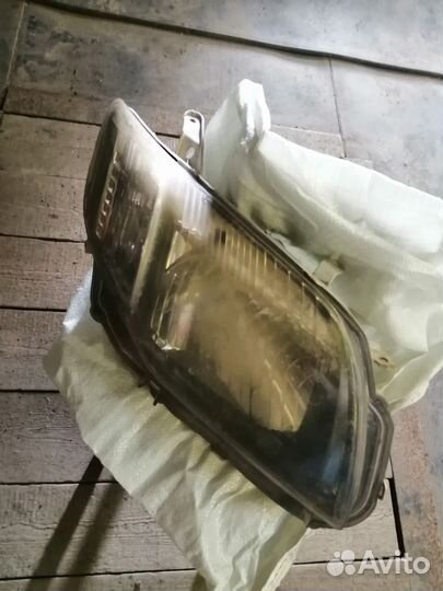 Фары на toyto corolla