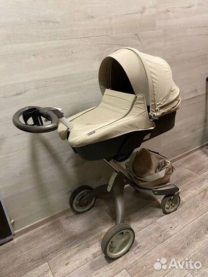Коляска Stokke