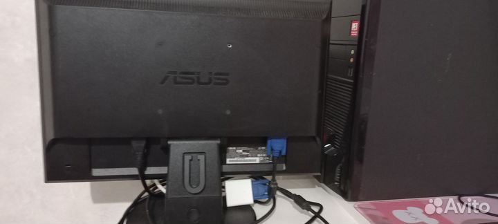 Монитор Asus