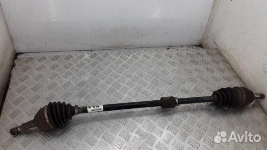 Привод передний правый opel astra J (3SV17N101)
