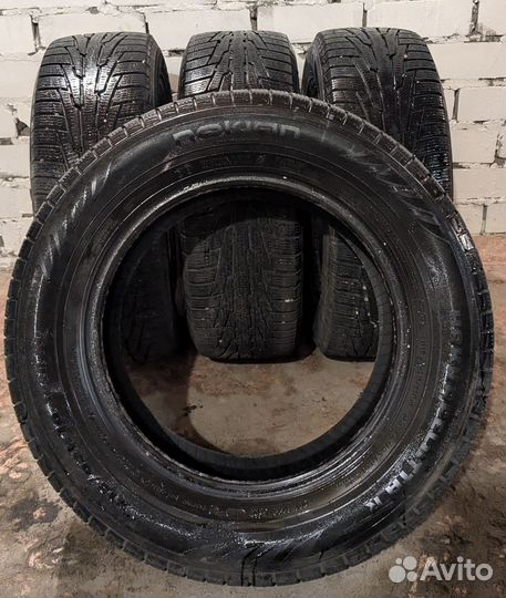 Nokian Tyres Hakkapeliitta R 215/65 R16
