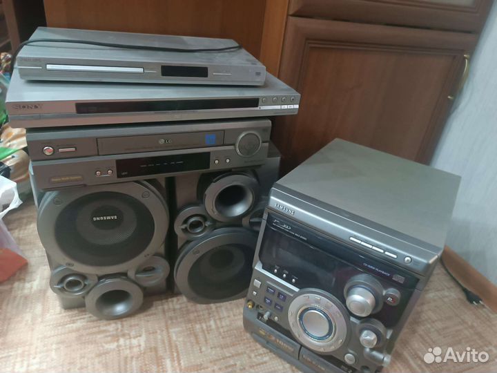 Музыкальный центр samsung + dvd 3шт