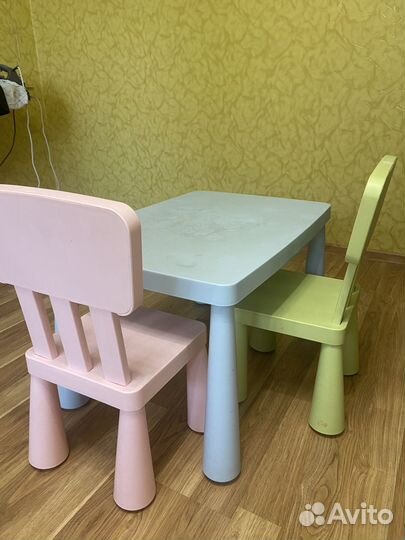 Детский стол и стул