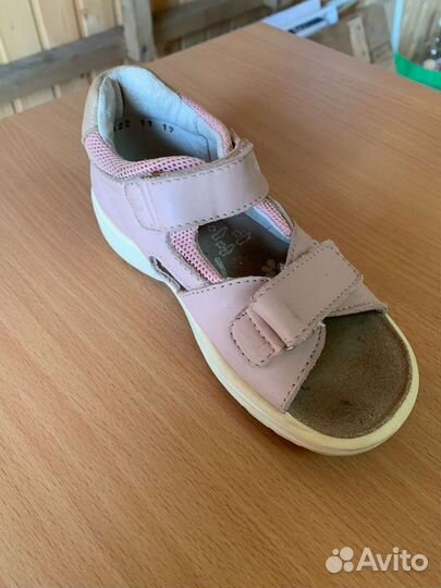 Сандалии для девочки