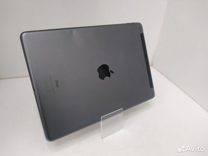 Планшет без SIM-карты Apple iPad 8 2020 Wi-Fi 128GB