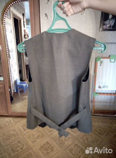 Жилет школьный