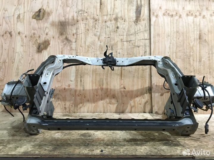 Рамка радиатора Honda Stepwgn RK5 R20A 2013