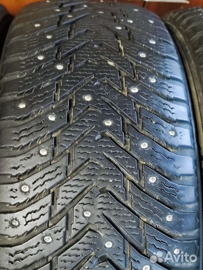 Nokian Tyres Hakkapeliitta 8 SUV 235/60 R18 107T