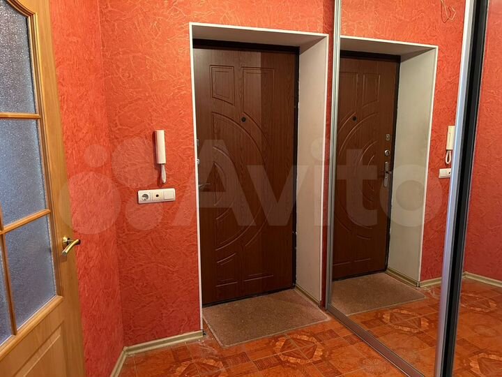 2-к. квартира, 72 м², 2/9 эт.