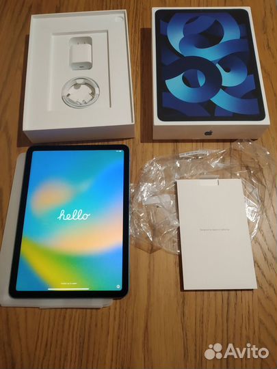 Планшет Apple iPad Air 2022 64GB Wi-Fi Blue (MM9E)