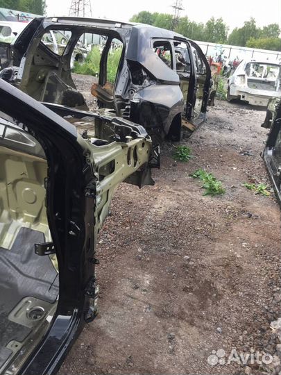 Лонжерон передний правый Mitsubishi Pajero/Montero