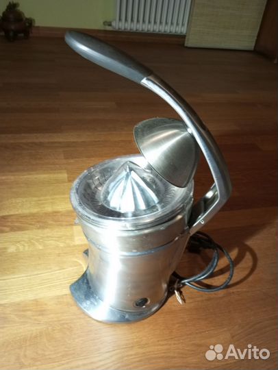 Соковыжималка Борк для цитрусовых