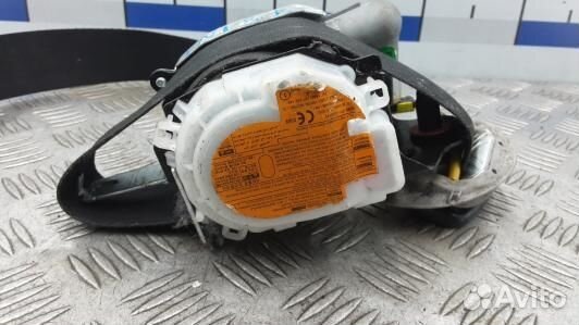 Ремень безопасности с пиропатроном сиденья передне