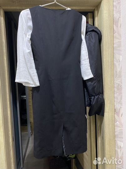 Маленькое черное платье 42 44