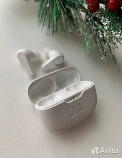 Беспроводные наушники JBL wave beam (белые)