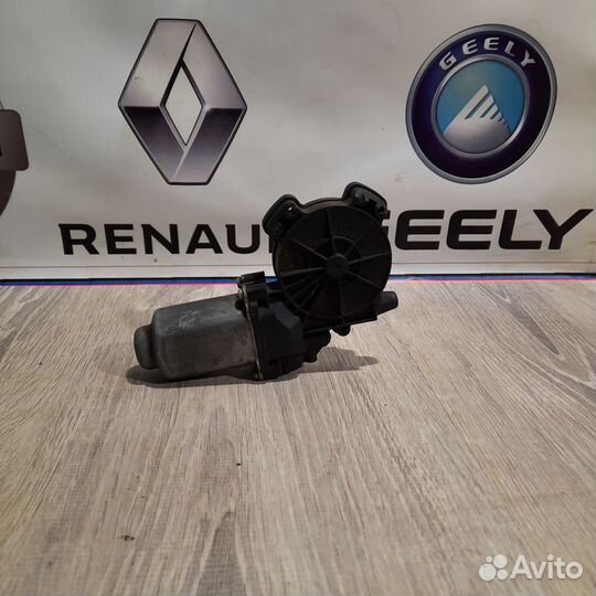 Мотор стеклоподъемника Моторчик Renault megane 2 Л