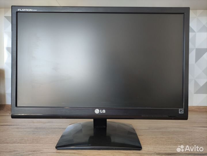 Монитор LG E2241S-BN, 21.5