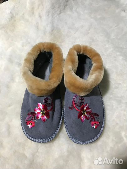 Женские домашние тапочки