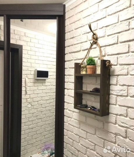 Полка настенная новая