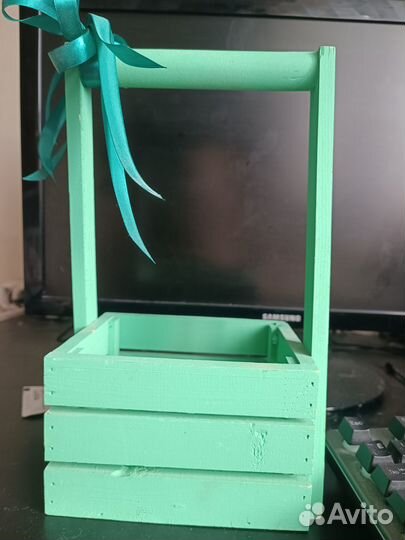 Декоративная корзинка для цветов