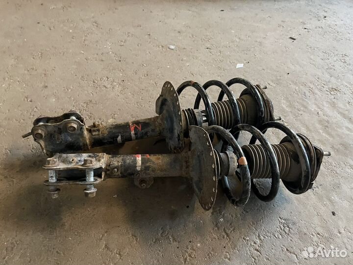 Стойка передняя в сборе mitsubishi outlander 3