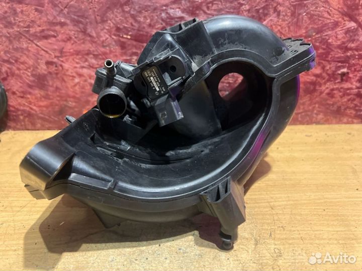 Коллектор впускной Volkswagen Polo BUD