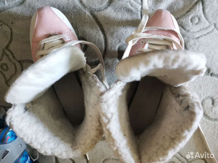 Коньки фигурные и хоккейные